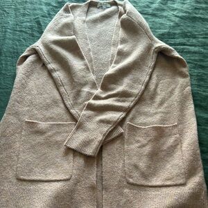 Like new. Madewell pocketed cardigan. Size XXS. Ran very big.